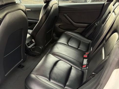 Used 2022 Tesla Model 3 Long Range AWD/4WD image 10