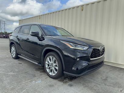 Used 2022 Toyota Highlander Limited