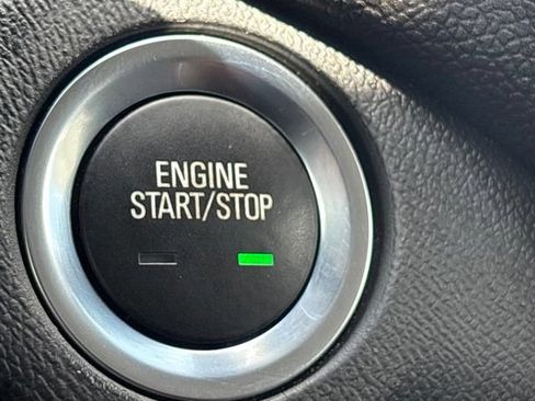 Used 2022 Chevrolet Equinox LT FWD image 23