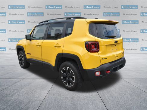 Used 2023 Jeep Renegade Trailhawk w/ Sun/Sound Group AWD/4WD image 7