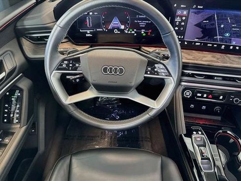 Used 2025 Audi Q5 Premium w/ 19" Wheel Package AWD/4WD image 20