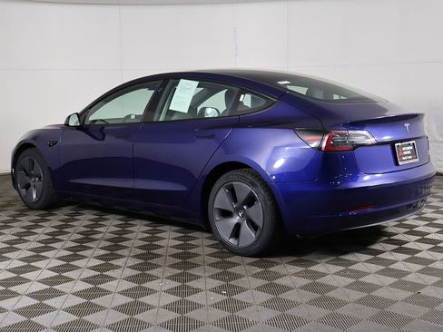Used 2023 Tesla Model 3 Standard Range RWD image 10