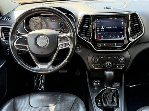 Used 2019 Jeep Cherokee Limited w/ Luxury Group AWD/4WD image 29