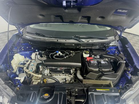 Used 2020 Nissan Rogue SV image 35