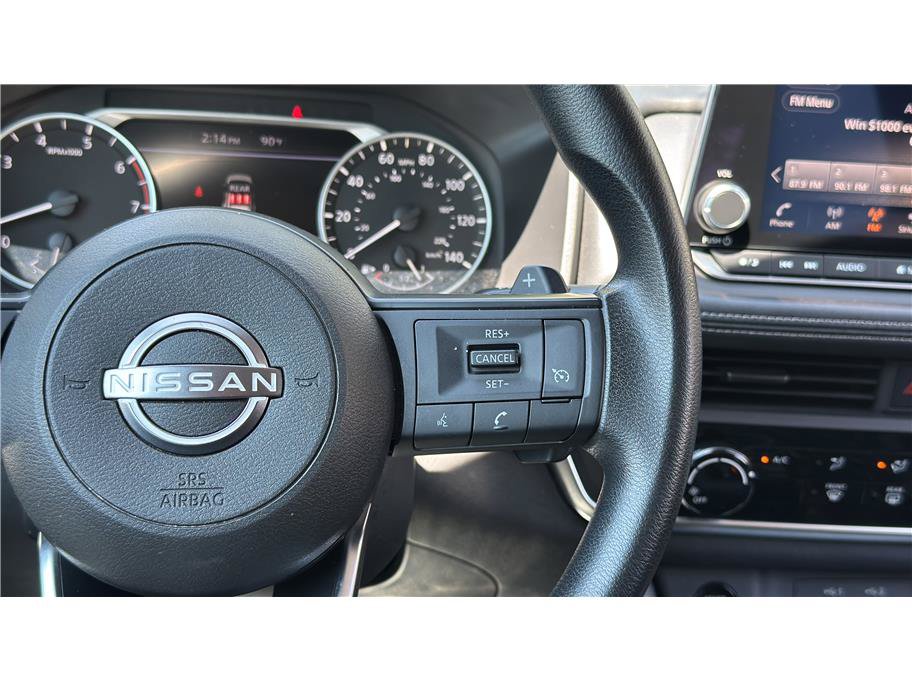 Used 2024 Nissan Rogue S AWD/4WD image 27
