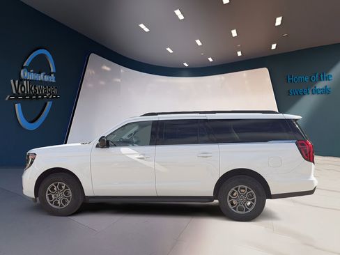 Used 2025 Ford Expedition Max Active RWD image 8