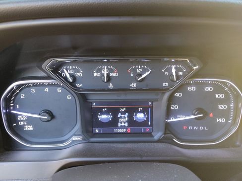 Used 2019 GMC Sierra 1500 SLT w/ SLT Premium Plus Package RWD image 23