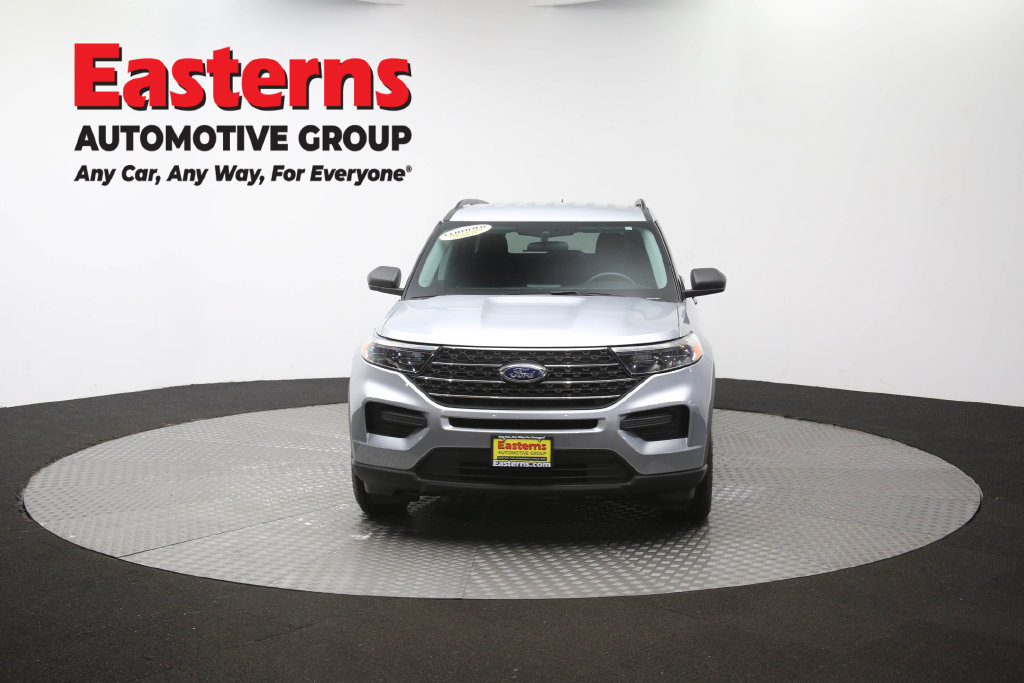Used 2023 Ford Explorer XLT AWD/4WD image 56