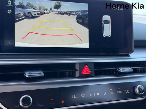 New 2026 Kia Sorento EX FWD image 16