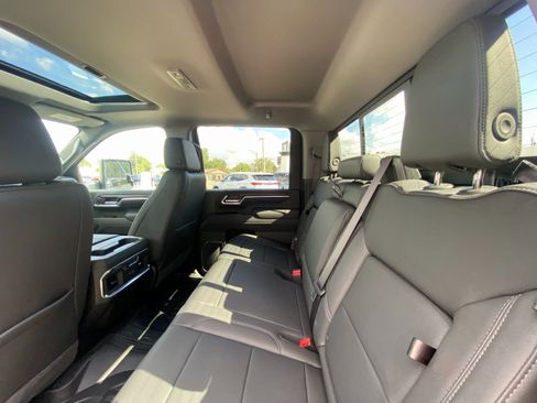 New 2026 GMC Sierra 2500 SLT w/ SLT Premium Package image 29