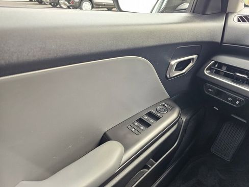 Used 2025 Kia K4 LXS image 27