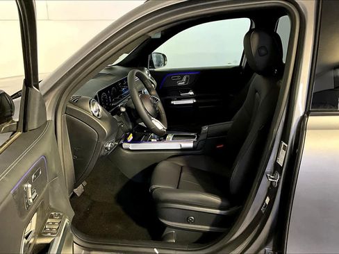 New 2026 Mercedes-Benz GLB 250 4MATIC image 13