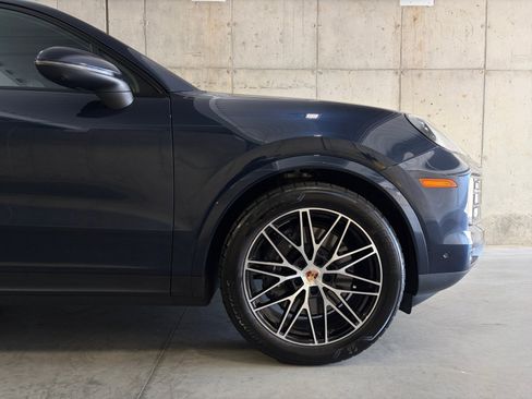 Certified 2026 Porsche Cayenne Coupe AWD/4WD image 11
