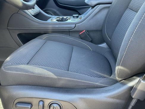 Used 2023 GMC Acadia SLE w/ Driver Convenience Package image 23