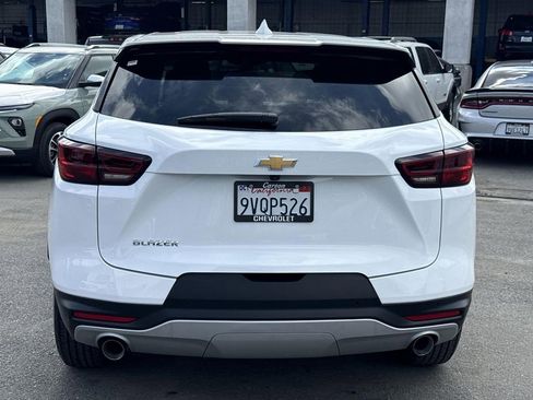 Used 2025 Chevrolet Blazer LT w/ Driver Confidence Package image 4