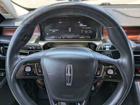 Used 2023 Lincoln Aviator Reserve image 27