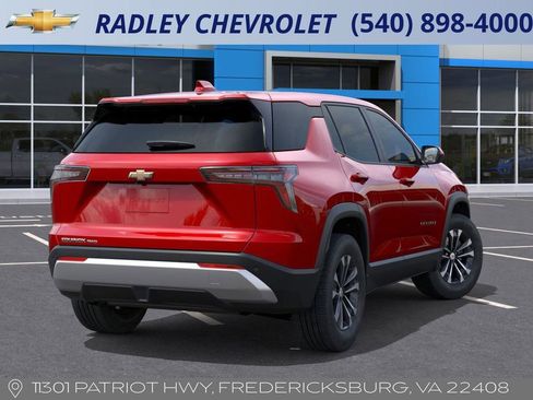 New 2026 Chevrolet Equinox LT image 4