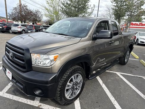 Used 2012 Toyota Tundra 4x4 Double Cab w/ Tow Pkg image 2