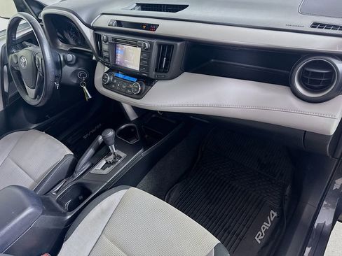 Used 2017 Toyota RAV4 XLE image 28