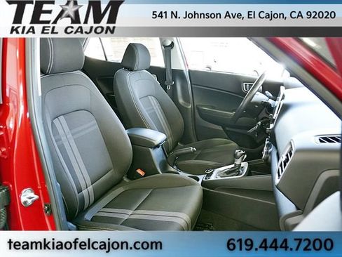 Used 2022 Hyundai Venue SEL w/ Cargo Package FWD image 12