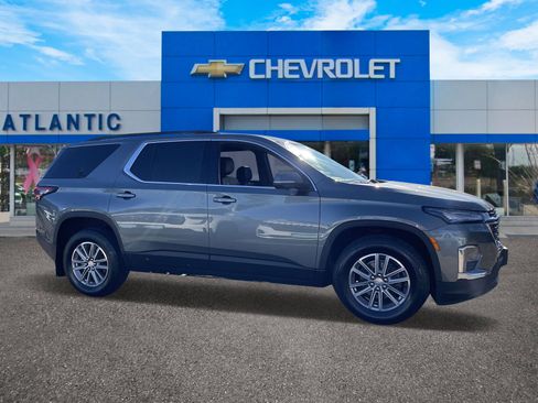 Certified 2023 Chevrolet Traverse LT image 5
