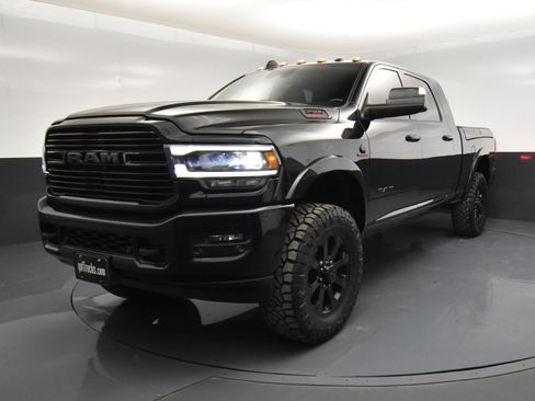 Used 2020 RAM 2500 Laramie w/ Night Edition image 2