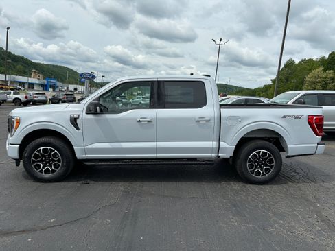 Used 2022 Ford F150 XLT w/ Equipment Group 302A High AWD/4WD image 3