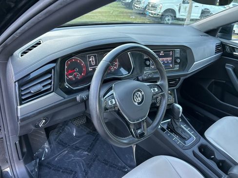Used 2021 Volkswagen Jetta R-Line image 17