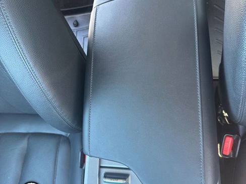 Used 2022 Hyundai Palisade SEL w/ 8P Bench Seat Package FWD image 32