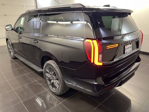 New 2026 Ford Expedition Max Platinum image 4