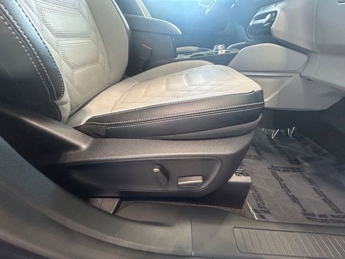 Certified 2024 Ford Escape SE w/ PHEV Premium Package image 27