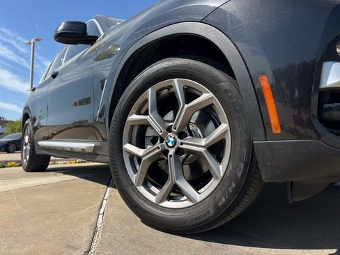 Used 2021 BMW X3 sDrive30i w/ Premium Package image 2