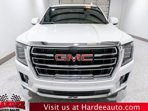 Used 2022 GMC Yukon XL SLT w/ SLT Premium Package RWD image 7
