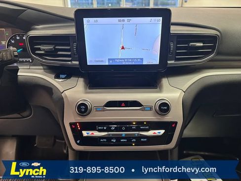 Used 2024 Ford Explorer XLT w/ Equipment Group 202A AWD/4WD image 12