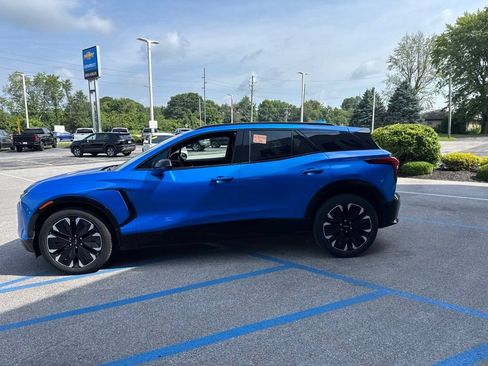 Used 2024 Chevrolet Blazer EV RS AWD/4WD image 9