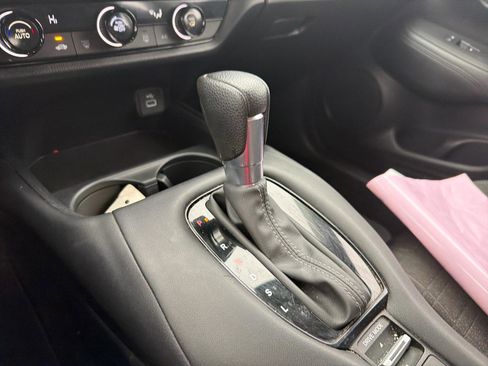 Used 2023 Honda HR-V LX image 22