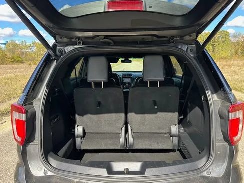 Used 2016 Ford Explorer Limited w/ Equipment Group 301A AWD/4WD image 15