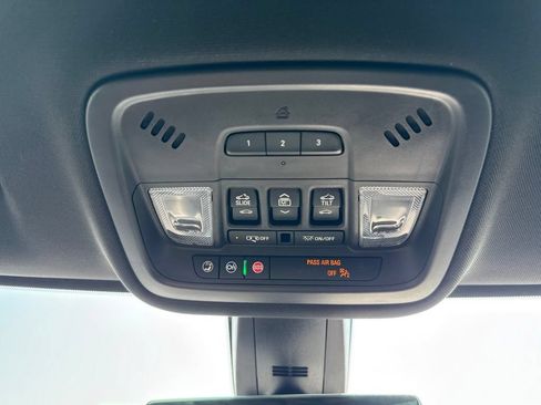Used 2023 Chevrolet Traverse RS w/ LPO, Floor Liner Package AWD/4WD image 22