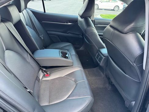 Used 2023 Toyota Camry XLE w/ Cold Weather Package FWD image 31