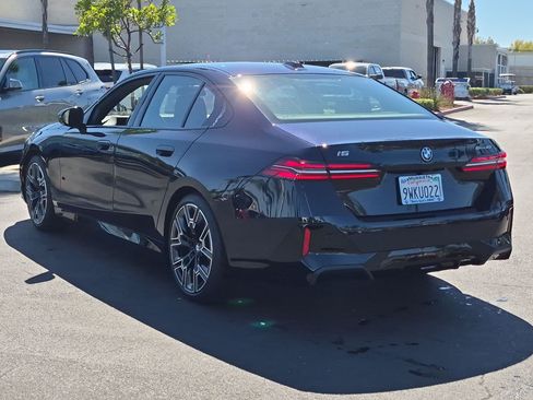 Used 2026 BMW i5 eDrive40 w/ M Sport Package RWD image 8