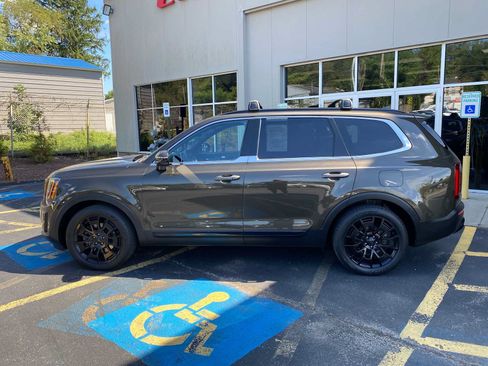 Used 2021 Kia Telluride SX w/ Nightfall Edition Package AWD/4WD image 15