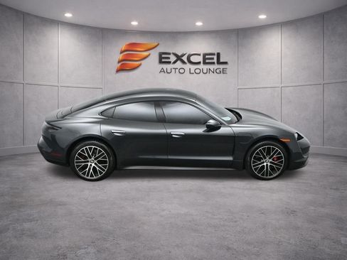 Used 2022 Porsche Taycan 4S image 62