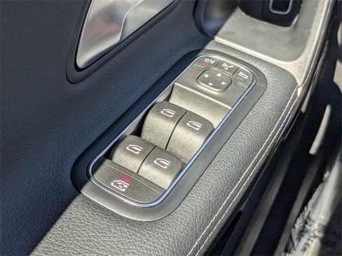 Used 2025 Mercedes-Benz CLA 250 image 25