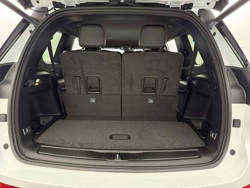 New 2025 Jeep Grand Cherokee L Altitude image 23