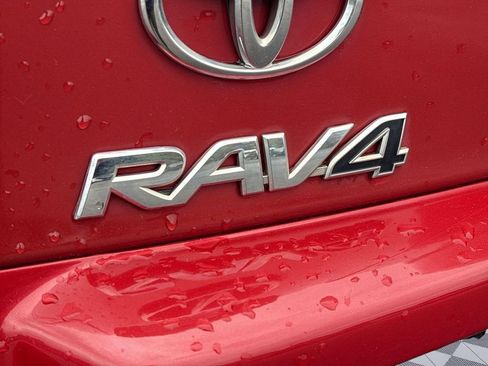 Used 2012 Toyota RAV4 4WD w/ Value Pkg image 26