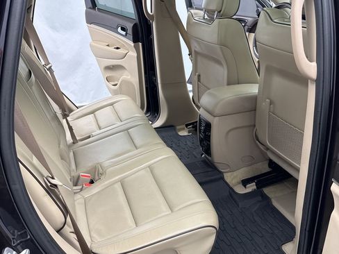 Used 2019 Jeep Grand Cherokee Overland image 33