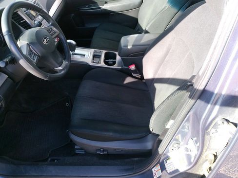 Used 2013 Subaru Legacy 2.5i Premium image 40