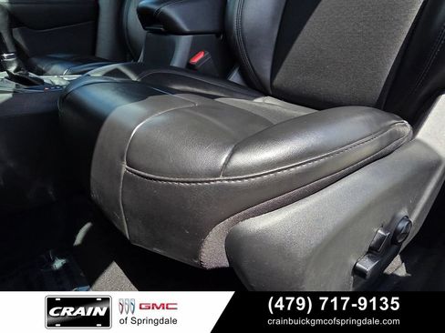 Used 2021 Jeep Cherokee Latitude Plus FWD image 23