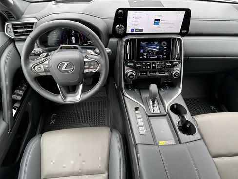 Used 2026 Lexus LX 700h Overtrail image 11
