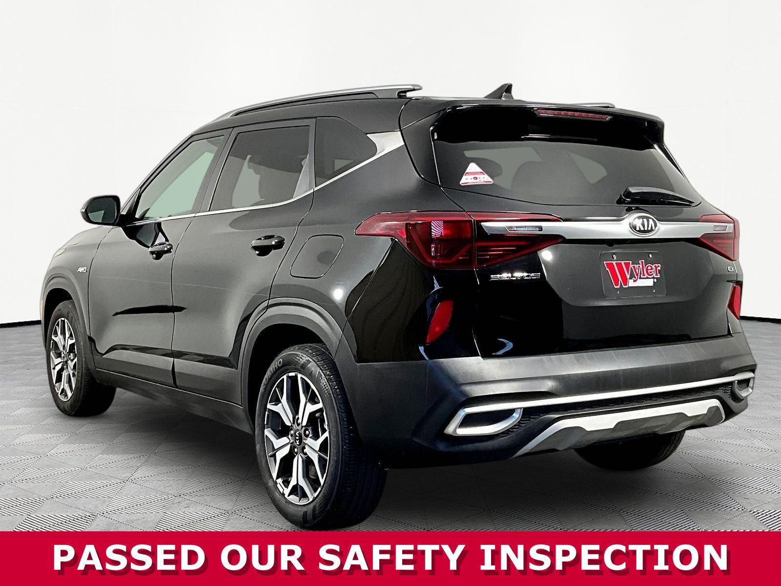 Used 2021 Kia Seltos EX AWD/4WD image 4